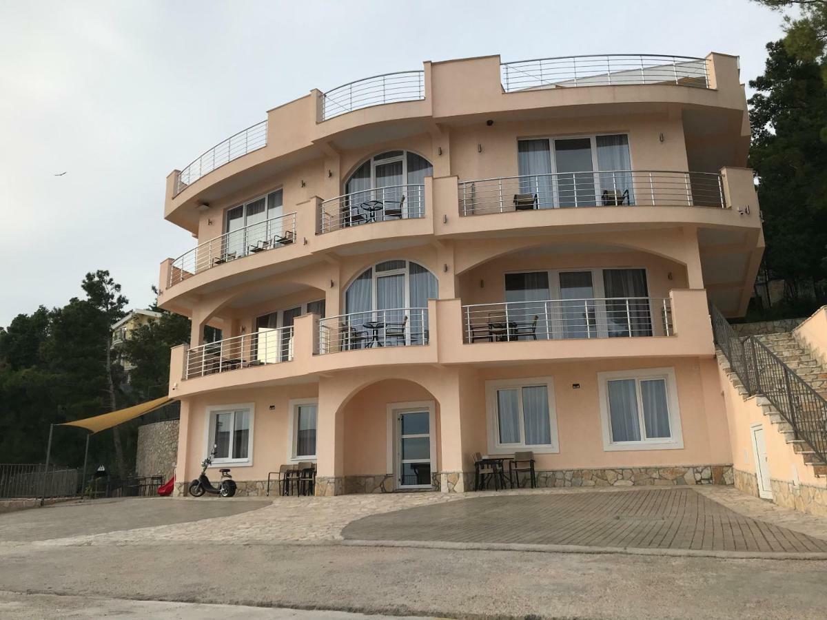 Villa Grand Bar Esterno foto