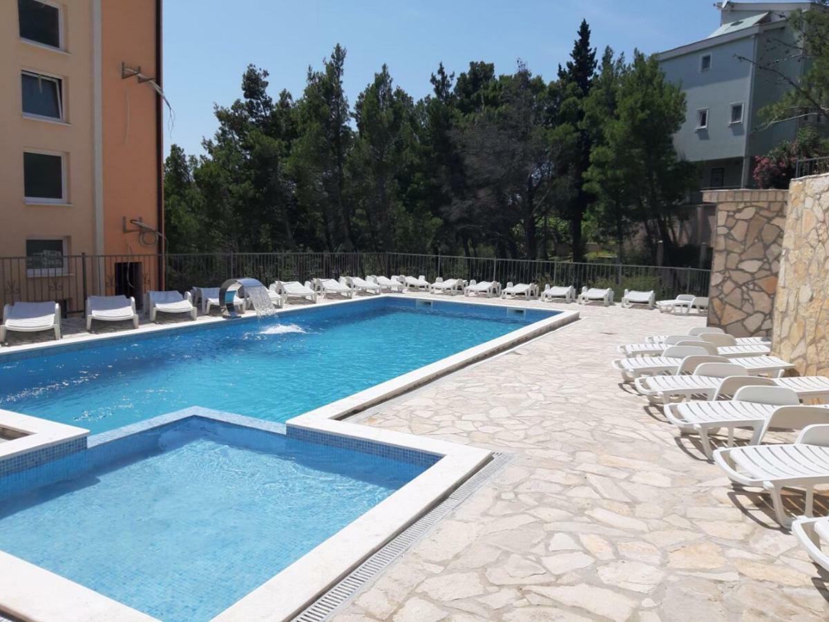 Villa Grand Bar Esterno foto