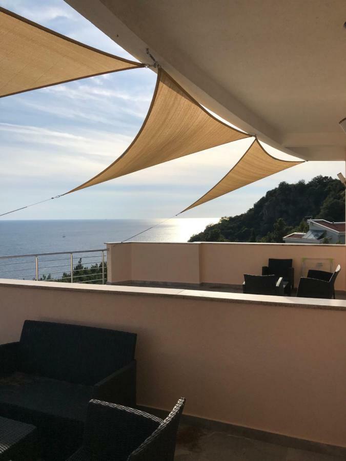 Villa Grand Bar Esterno foto